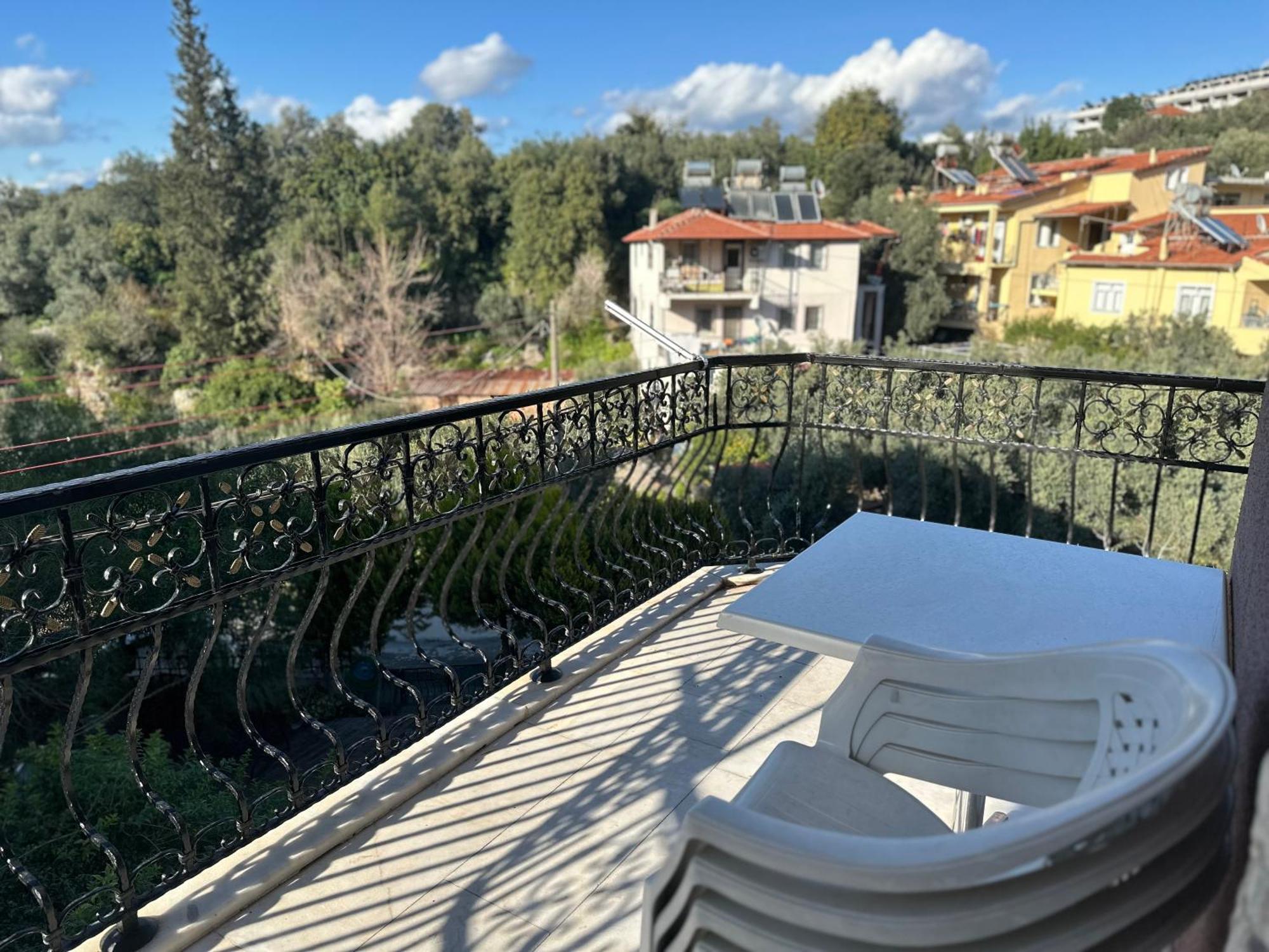 Bed and Breakfast Kampus Garden à Fethiye Extérieur photo
